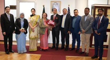 মহিলা ও শিশু বিষয়ক প্রতিমন্ত্রীর বাংলাদেশ কনস্যুলেট পরিদর্শন মহিলা ও শিশু বিষয়ক প্রতিমন্ত্রীর বাংলাদেশ কনস্যুলেট পরিদর্শন