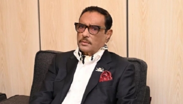 অল্পের জন্য রক্ষা পেলেন ওবায়দুল কাদের অল্পের জন্য রক্ষা পেলেন ওবায়দুল কাদের