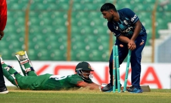 ভুল বোঝাবুঝি! ফিফটির পরই ফিরলেন শান্ত ভুল বোঝাবুঝি! ফিফটির পরই ফিরলেন শান্ত