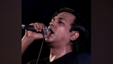বলিউডে অভিষেক আসিফের বলিউডে অভিষেক আসিফের