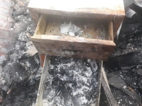 এসব বাক্সে ছিল লাখ লাখ টাকা, পুড়ে সব ছাই