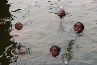 মেঘ–বাতাস বাড়ছে, গরম কমছে মেঘ–বাতাস বাড়ছে, গরম কমছে