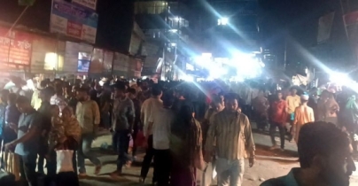 ঢাকা-চট্টগ্রাম মহাসড়কে যাত্রীদের উপচেপড়া ভিড় ঢাকা-চট্টগ্রাম মহাসড়কে যাত্রীদের উপচেপড়া ভিড়
