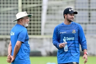 এশিয়া কাপের জন্য বাংলাদেশের দল ঘোষণা কিসের ভিত্তিতে হয়েছে? এশিয়া কাপের জন্য বাংলাদেশের দল ঘোষণা কিসের ভিত্তিতে হয়েছে?