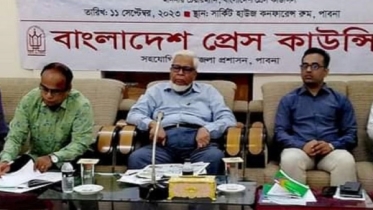 সাংবাদিকদের শাস্তি দেওয়ার আইনি ক্ষমতা চান প্রেস কাউন্সিলের চেয়ারম সাংবাদিকদের শাস্তি দেওয়ার আইনি ক্ষমতা চান প্রেস কাউন্সিলের চেয়ারম
