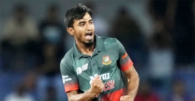 এবার দুর্দান্ত ডেলিভারিতে বোল্ড করলেন অভিষিক্ত সাকিব, চাপে ভারত এবার দুর্দান্ত ডেলিভারিতে বোল্ড করলেন অভিষিক্ত সাকিব, চাপে ভারত