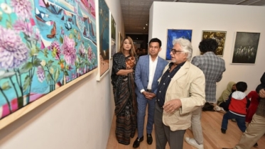 নিউইয়র্কে ‘স্বাধীনতার রঙ’ ছড়ালেন দেশবরেণ্য ৫২ চিত্রশিল্পী
