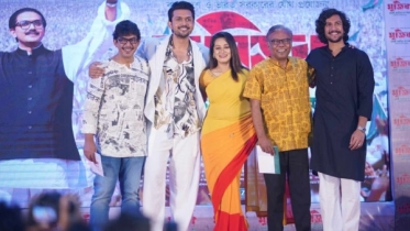 ‘মুজিব’ বায়োপিক: আরিফিন শুভকে নিয়ে যা বললেন চঞ্চল ও বাবু