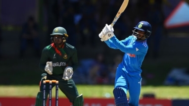 বিশ্বকাপ মঞ্চে ভারতের কাছে বড় ব্যবধানে হারল বাংলাদেশের যুবারা বিশ্বকাপ মঞ্চে ভারতের কাছে বড় ব্যবধানে হারল বাংলাদেশের যুবারা