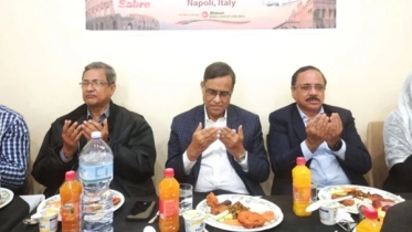 ঢাকা-রোম বিমানের ফ্লাইট চালুতে খুশি প্রবাসীরা ঢাকা-রোম বিমানের ফ্লাইট চালুতে খুশি প্রবাসীরা
