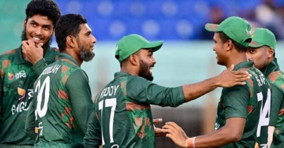 ঘাম ঝরানো জয়ে দুই ম্যাচ রেখেই সিরিজ বাংলাদেশের ঘাম ঝরানো জয়ে দুই ম্যাচ রেখেই সিরিজ বাংলাদেশের