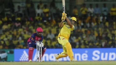 রাজস্থানকে হারিয়ে প্লে-অফের লড়াইয়ে টিকে থাকল চেন্নাই রাজস্থানকে হারিয়ে প্লে-অফের লড়াইয়ে টিকে থাকল চেন্নাই