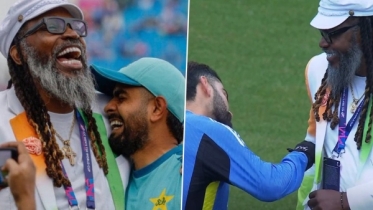 গেইলের একপাশে ভারত, অন্য পাশে পাকিস্তান! গেইলের একপাশে ভারত, অন্য পাশে পাকিস্তান!