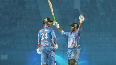 সাব্বিবের ঝড় তোলার ম্যাচেও হারল ঢাকা সাব্বিবের ঝড় তোলার ম্যাচেও হারল ঢাকা