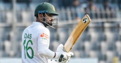 দৃষ্টিকটু ব্যাটিংয়ে বিশাল ব্যবধানে হারের শঙ্কায় বাংলাদেশ