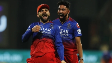 ধোনি-জাদেজার রুদ্ধশ্বাস লড়াই থামিয়ে প্লে-অফে বেঙ্গালুরু