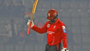 প্রথম বাংলাদেশি হিসেবে ৮ হাজারি ক্লাবে তামিম প্রথম বাংলাদেশি হিসেবে ৮ হাজারি ক্লাবে তামিম