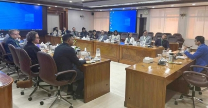 বিশ্বখ্যাত ব্র্যান্ড প্রতিনিধিদের সঙ্গে বিশেষ দূতের বৈঠক বিশ্বখ্যাত ব্র্যান্ড প্রতিনিধিদের সঙ্গে বিশেষ দূতের বৈঠক