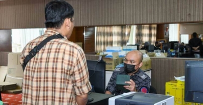 নিজ দেশে ফিরতে ৫৯৮৩ অবৈধ অভিবাসীর আবেদন