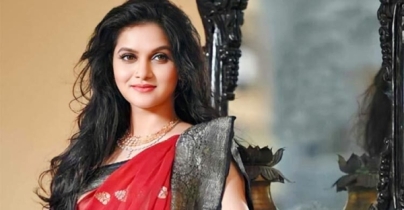 ‘দাদাসাহেব ফালকে’ পুরস্কার পেলেন মিথিলা