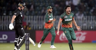 বাংলাদেশের সঙ্গে পাকিস্তানকেও বিদায় করে সেমিফাইনালে নিউজিল্যান্ড বাংলাদেশের সঙ্গে পাকিস্তানকেও বিদায় করে সেমিফাইনালে নিউজিল্যান্ড