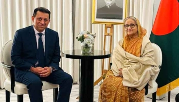শেখ হাসিনার সঙ্গে স্কটিশ এমপি ফয়ছল চৌধুরীর সৌজন্য সাক্ষাত শেখ হাসিনার সঙ্গে স্কটিশ এমপি ফয়ছল চৌধুরীর সৌজন্য সাক্ষাত