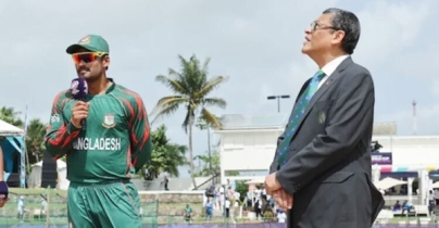 টস থেকে শুরু করে একের পর এক ‘ভুল’ সিদ্ধান্ত, অবাক মাইকেল ভন টস থেকে শুরু করে একের পর এক ‘ভুল’ সিদ্ধান্ত, অবাক মাইকেল ভন